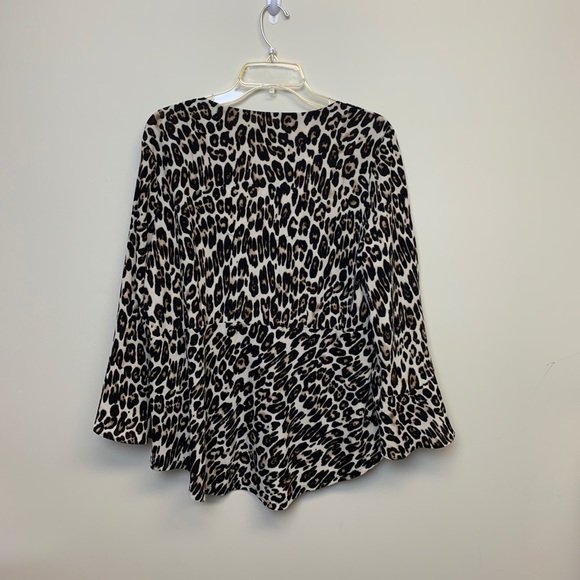 Chico’s Leopard Print Top Chico’s Size 2 (L - 12) - Picture 15 of 15